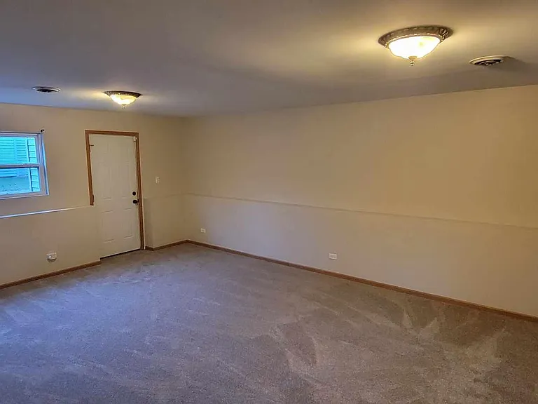 2603 Cobblestone Ct — Photo 8