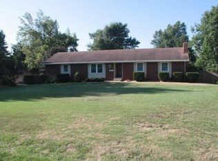 1535 E Holiday St, Springfield, MO 65804