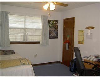 3rd image of 205 Sugarpine Dr