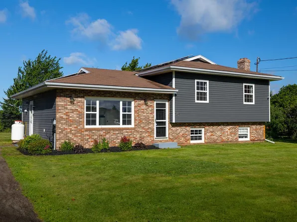 69 Mount Herbert Rd, Stratford, PE C1B 2S3