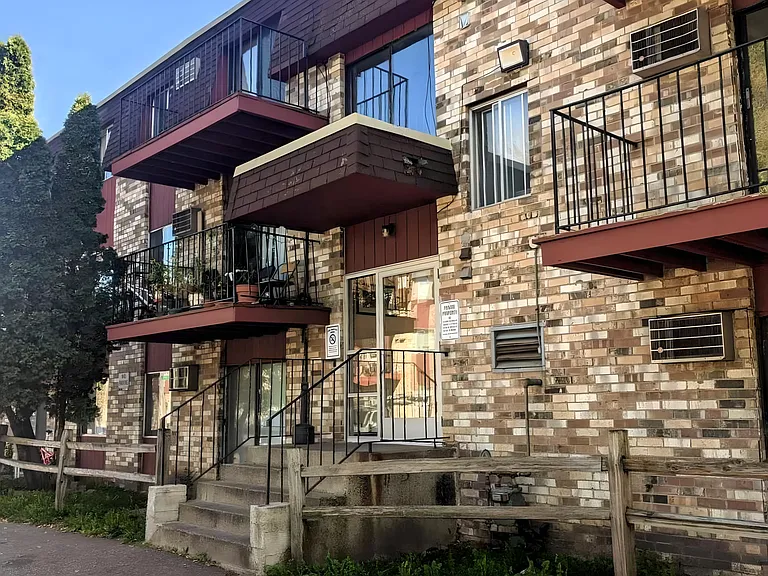1077 Van Dyke St #106 — Photo 17