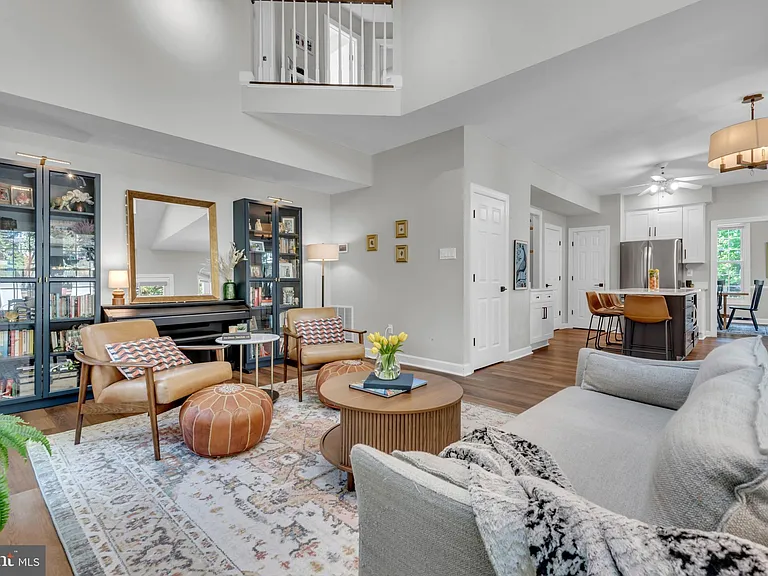 2816 Bargate Ct — Photo 24
