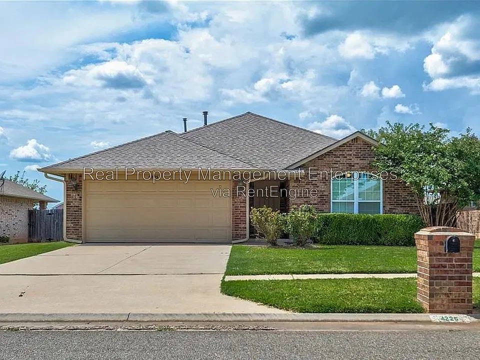 4225 Manhattan Dr