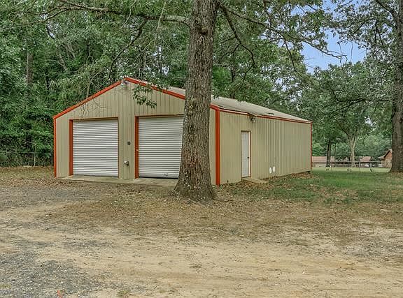 4th image of 220 Cypress Lake Cir