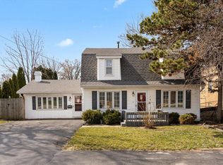 2814 Landen Dr, Melrose Park, IL