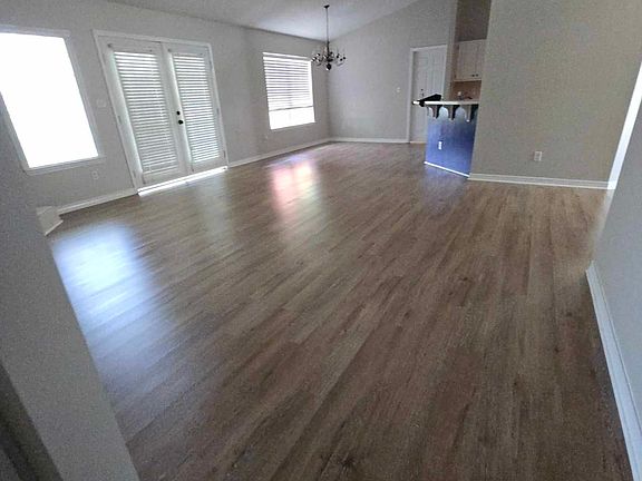 4th image of 1741 Beachside Dr
