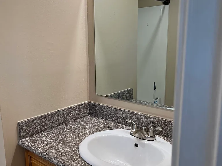 125 Northwood Dr — Photo 2