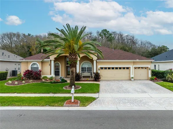 1426 Highwood Pl, Zephyrhills, FL 33543