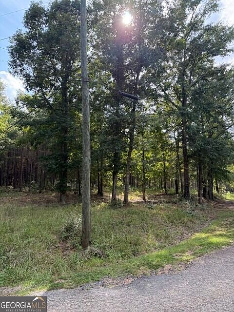 2nd image of 108 Aubrey Mays Rd