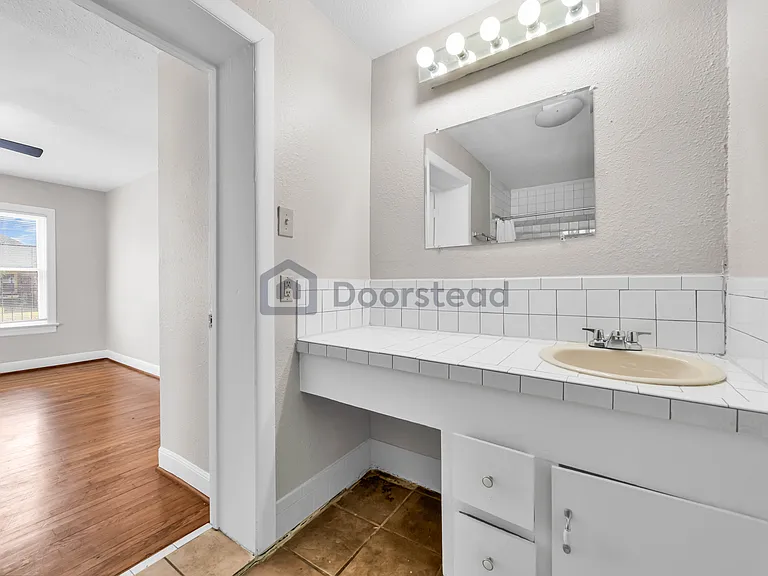 2121 Alabama St — Photo 23