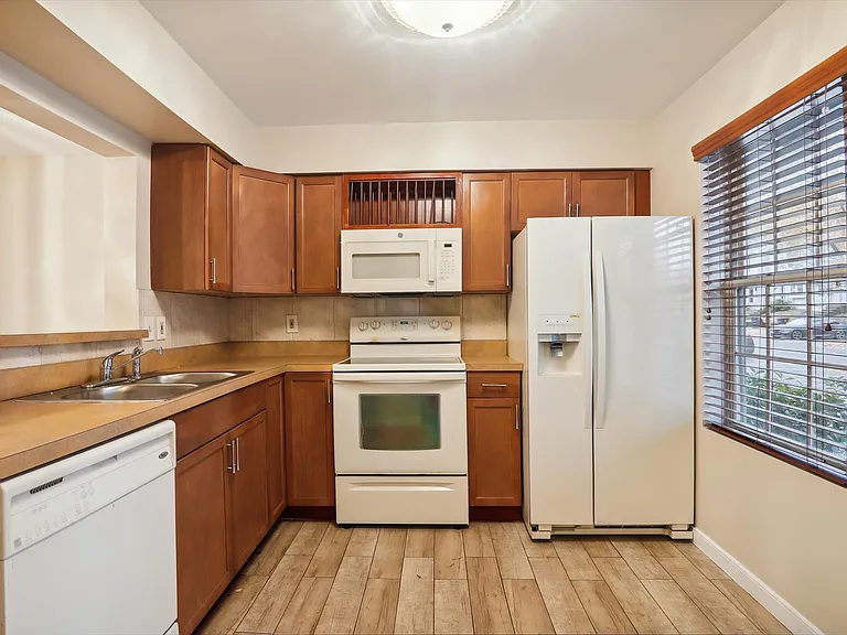 5626 Onslow Way — Photo 9