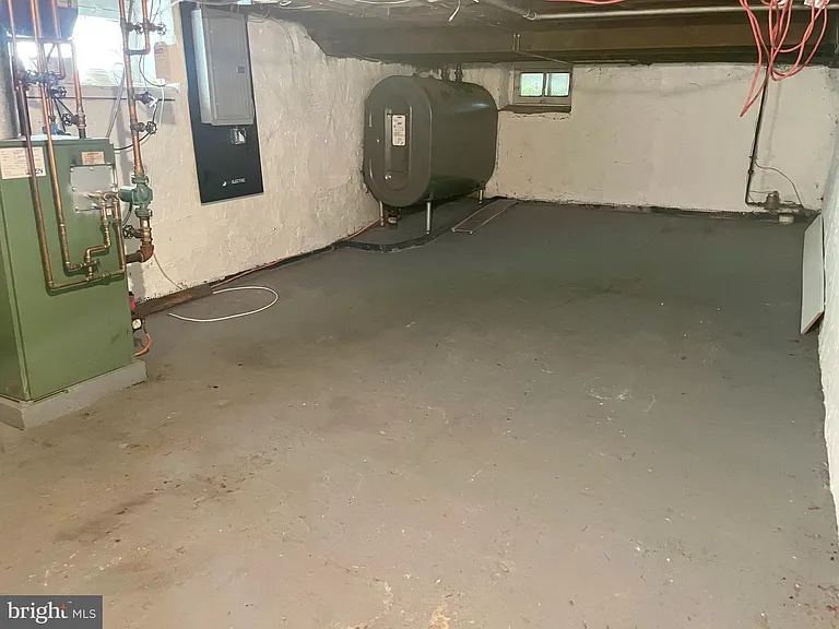 218 Green St — Photo 22