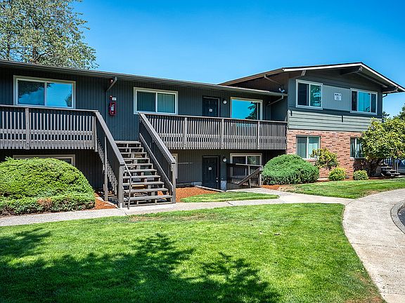 2nd image of 2305 SE 121st Ave #22