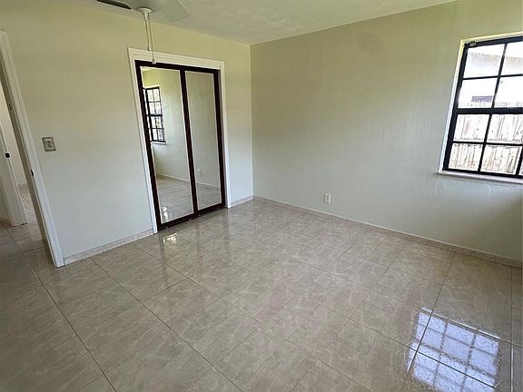 4th image of 1521 NE 32nd Place