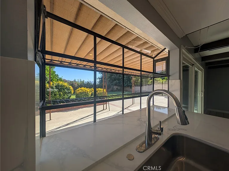 30516 Sandtrap Dr — Photo 12