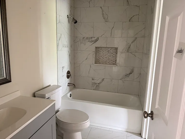 4947 Columbia Cir #0 — Photo 5