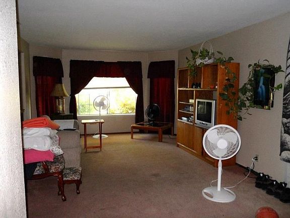 5th image of 1740 Parker Polich Ct
