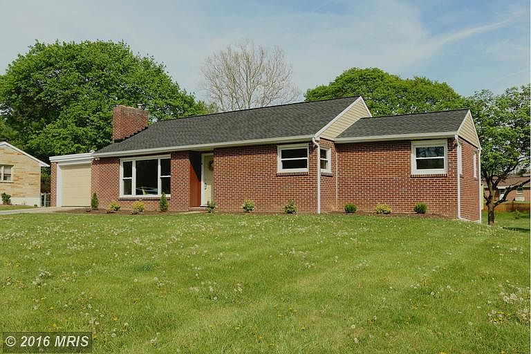1st image of 11911 Robinwood Dr