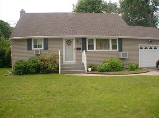 78 Chelsea Ave, West Babylon, NY 11704