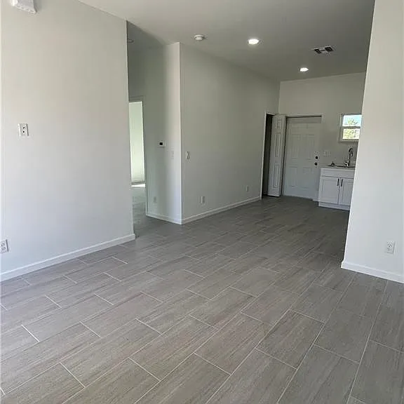 3102 Gavin Ave — Photo 4
