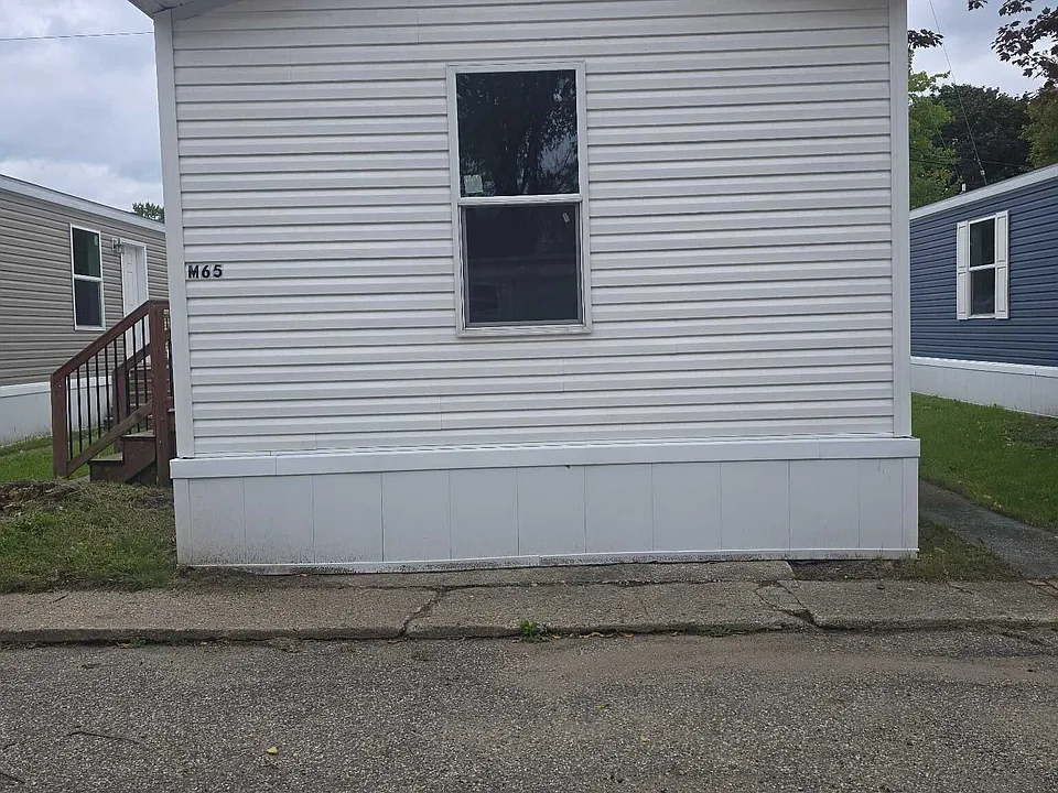 993 Michigan Ave E #M65