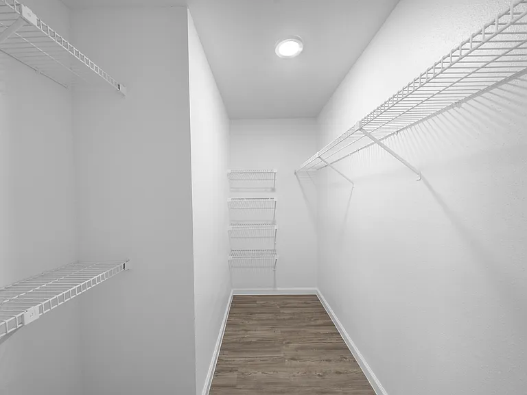 6Ten at Med Center Apartments — Photo 24