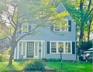 1086 Valley Rd, Fairfield, CT, 06825