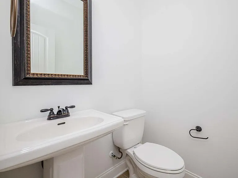 512 Cranberry Cir — Photo 31