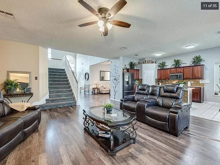 Windcastle Dr — Photo 12