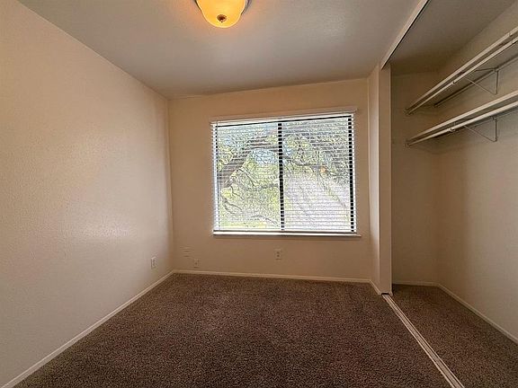 5th image of 900 W Village Ln