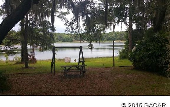 4th image of 107 Lake Annie Ln