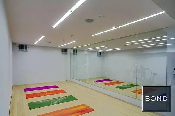 Rented by Bond New York | media 47