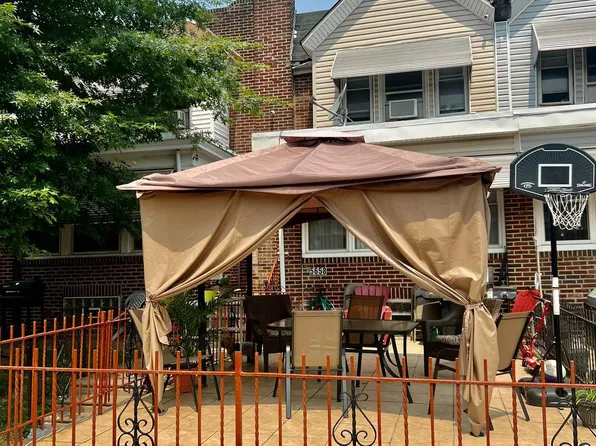 5658 Miriam Rd, Philadelphia, PA 19124