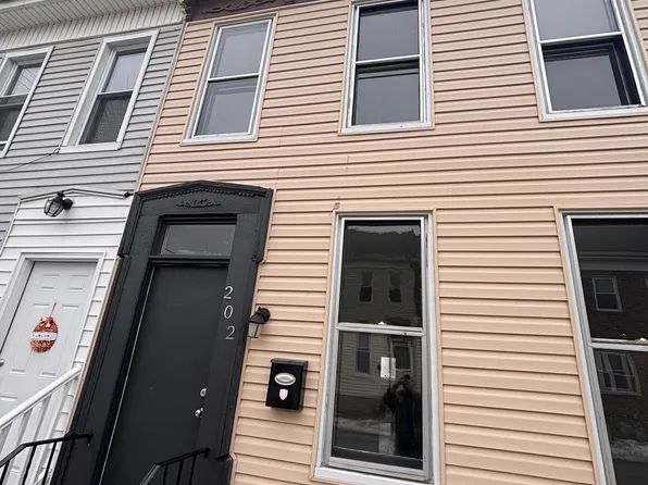 202 Park Pl, York, PA 17401