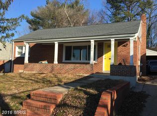 6920 Barton Rd, Hyattsville, MD 20784