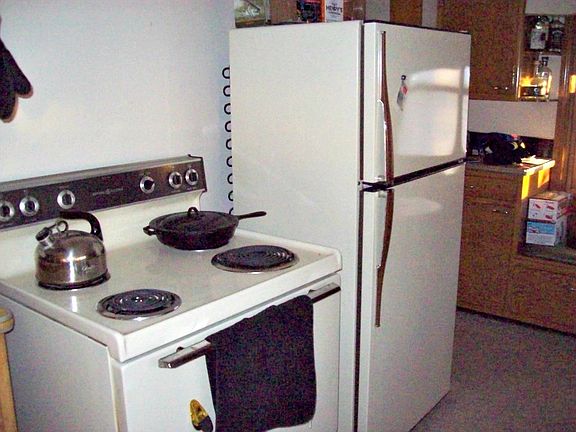 5th image of 813 E Margaret St