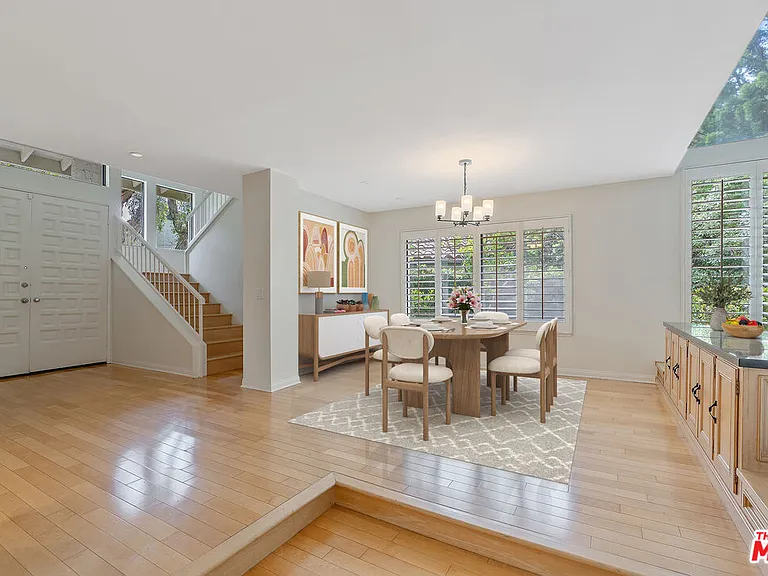 23454 Park Hermosa — Photo 3