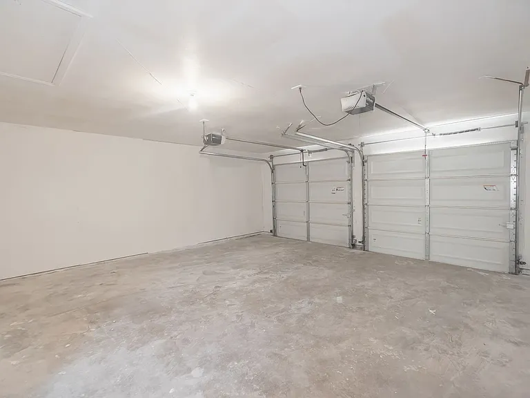 229 Bainbridge Rd — Photo 17