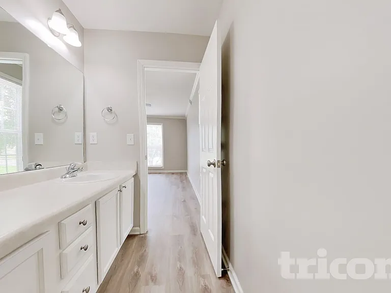 241 Gray Ghost St — Photo 8