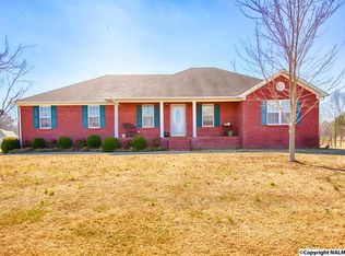25656 Nellie Faye Cir, Ardmore, AL 35739