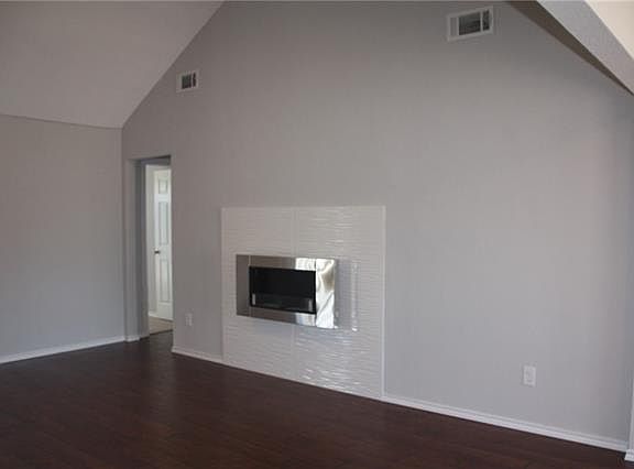 3rd image of 4813 Cresthill Ln