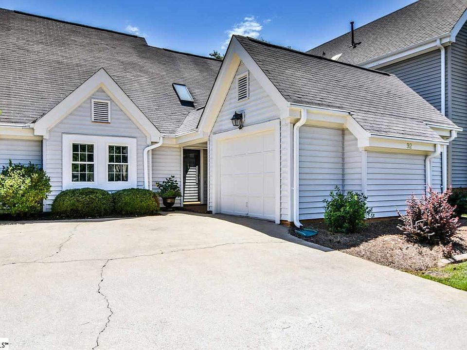 1st image of 92 Forest Lake Dr