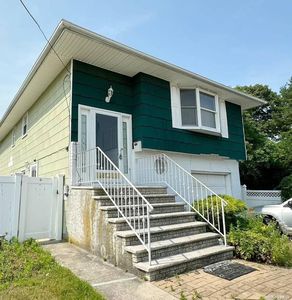 1321 B Street, Elmont, NY, 11003