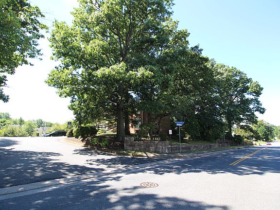 5th image of 6409 Seven Oaks Dr