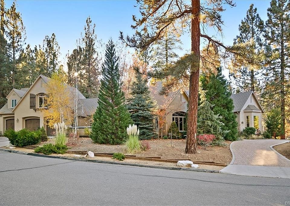 1st image of 42167 Evergreen Dr