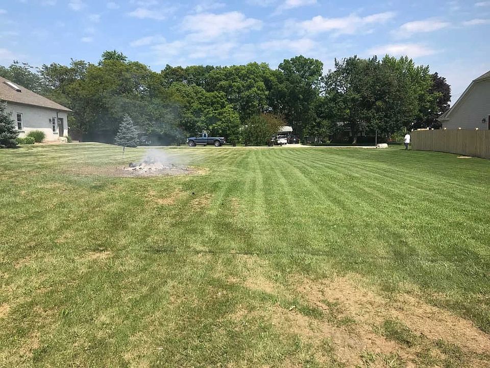 2nd image of 16936 Old Orchard Ln N
