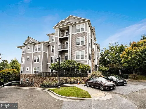 1301 Karen Blvd #401 Photo 1