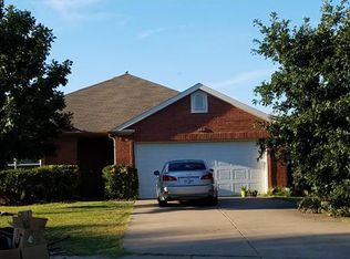 809 Creekside Dr, Glenn Heights, TX 75154