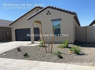 2037 E Bucking Bronco Dr, San Tan Valley, AZ 85140