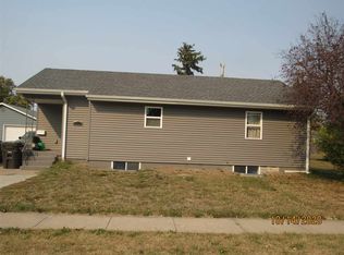 2314 W 5th St, Hastings, NE 68901
